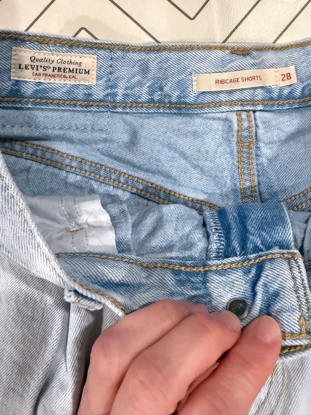 Levi's Denim Ribcage Shorts - Picture 5 of 9